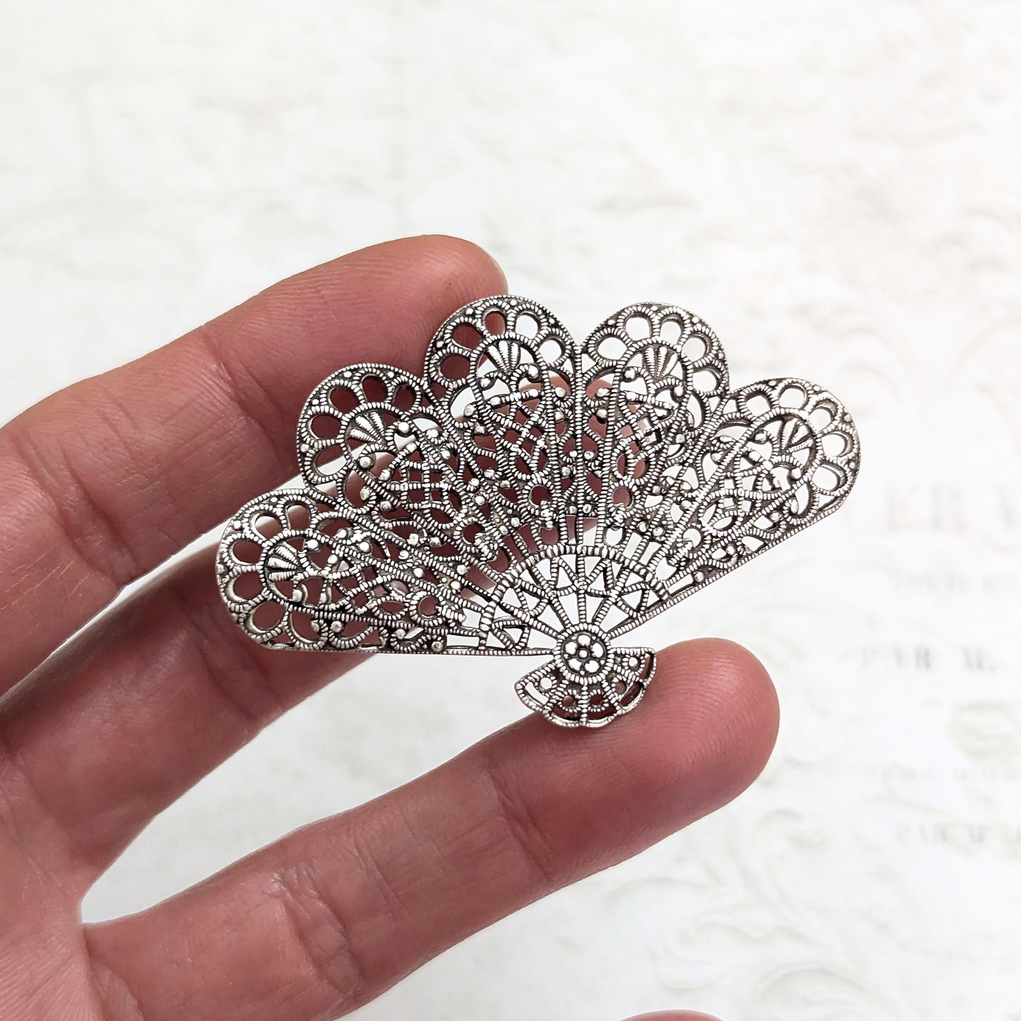 Large Victorian Fan Shaped Filigree - Antiqued Silver Ox - Intricate Detail Dapt - Nickel Free - 1 Piece - High Quality European Brass