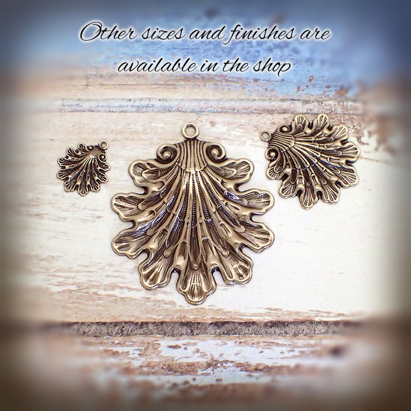 Antique Copper Ox Seashell Charms - 4 Pieces - Small Size - Fantasy Whimsical Mermaid Sea shell Ocean Beach Themed Jewelry Supplies