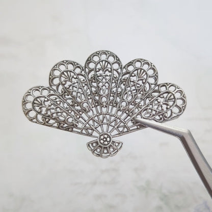 Large Victorian Fan Shaped Filigree - Antiqued Silver Ox - Intricate Detail Dapt - Nickel Free - 1 Piece - High Quality European Brass