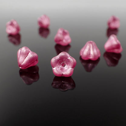 25 Czech glass small rosebud beads - Luster Iris Milky White 25 Czech glass small rosebud beads - Luster Iris Milky White