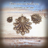 Antique Brass Ox Seashell Pendants - 2 Pieces - Medium Size - Fantasy Whimsical Mermaid Sea shell Ocean Beach Themed Jewelry Supplies